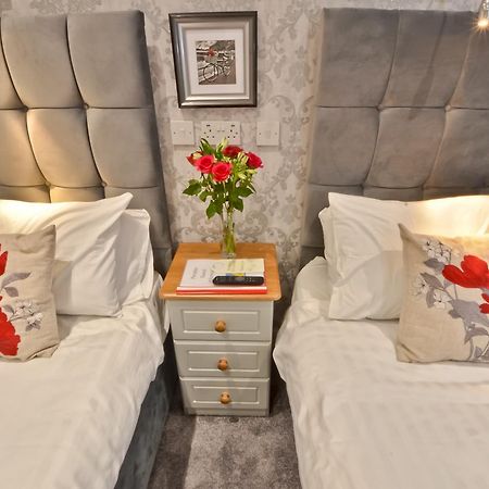 Oyo Parador Lodge Belfast Bagian luar foto