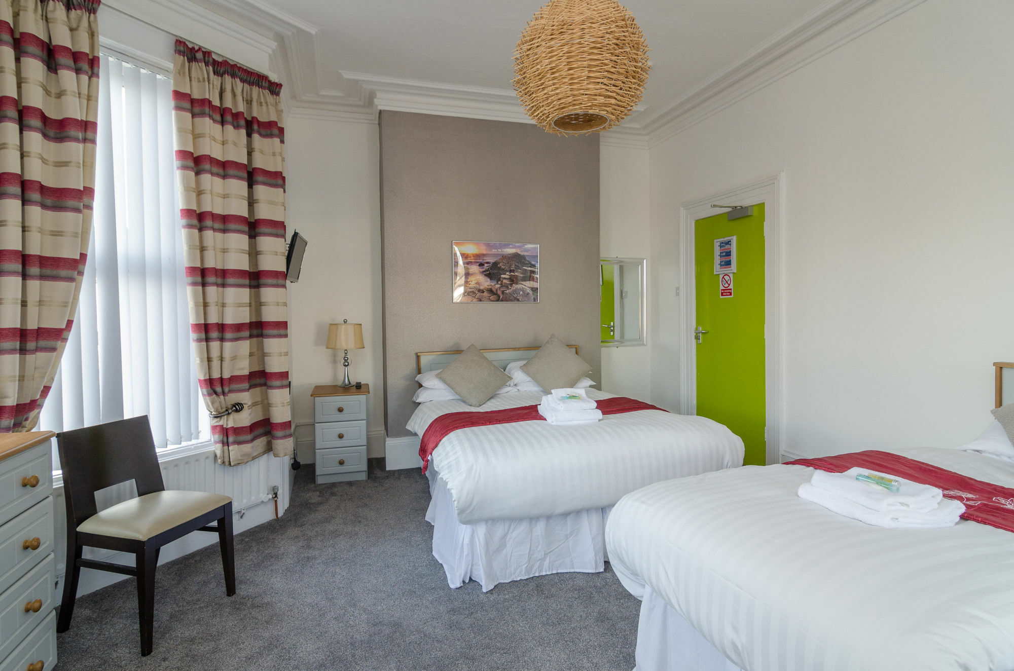 Oyo Parador Lodge Belfast Bagian luar foto