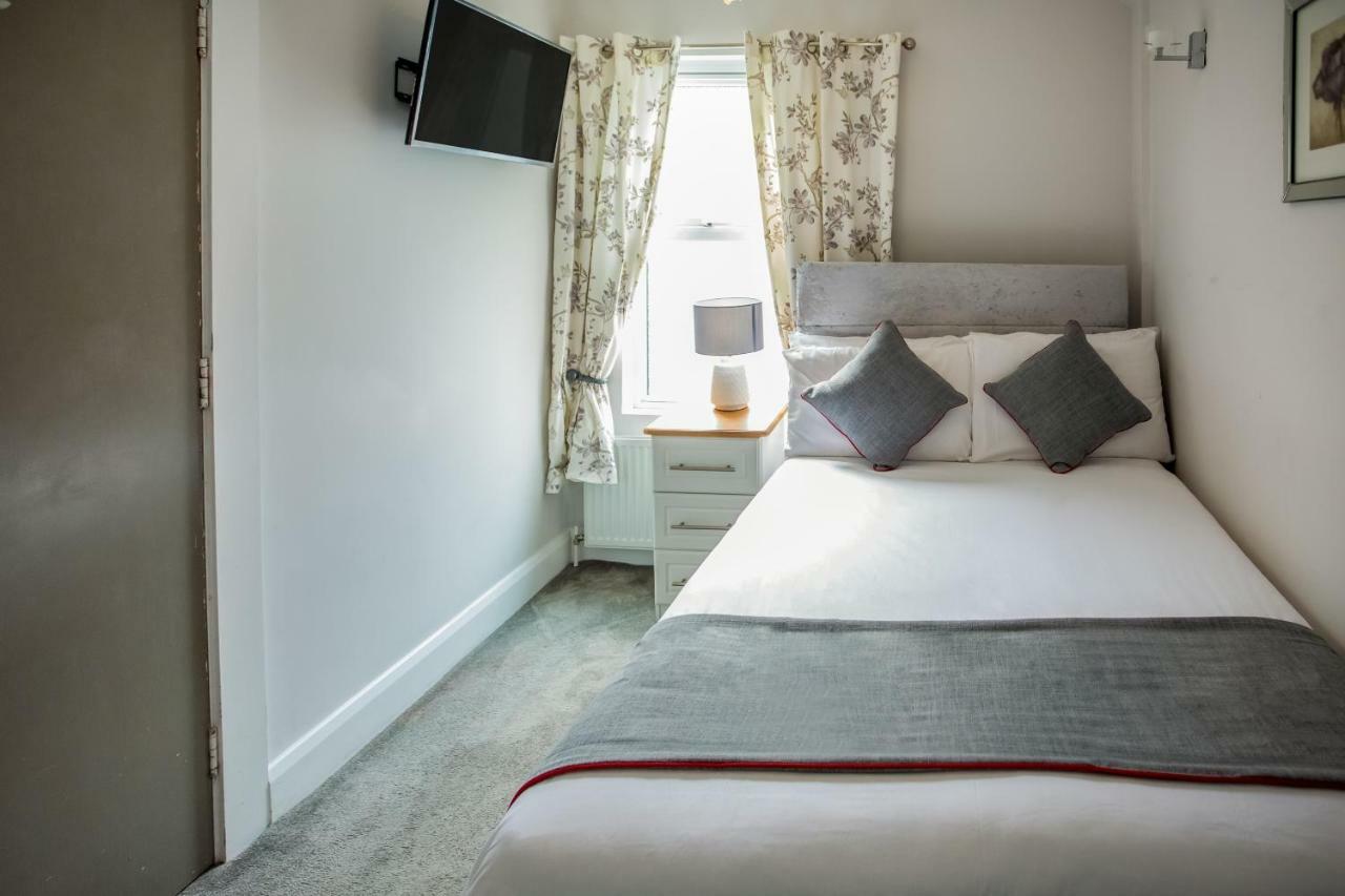 Oyo Parador Lodge Belfast Bagian luar foto