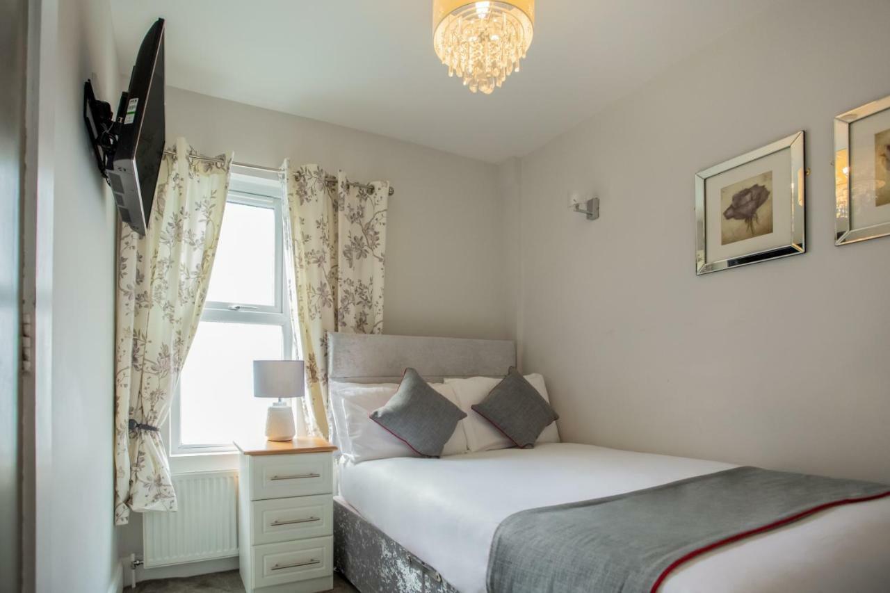 Oyo Parador Lodge Belfast Bagian luar foto